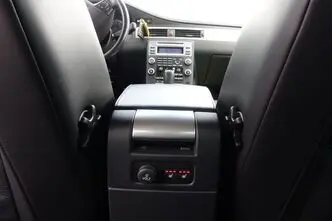 Volvo S80, бензин, автомат, передний привод