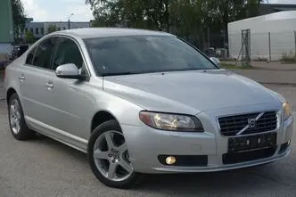 Volvo S80, бензин, автомат, передний привод