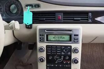 Volvo S80, 2.4, 129 kW, дизель, механическая, передний привод