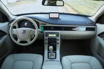 Volvo S80, 2.4, 129 kW, дизель, механическая, передний привод