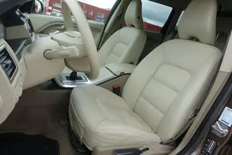 Volvo V70, 2.0, 120 kW, дизель, механическая, передний привод