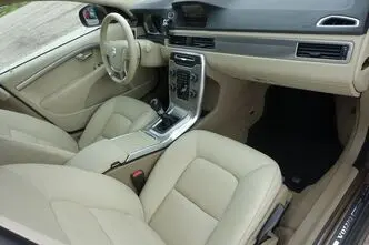 Volvo V70, 2.0, 120 kW, дизель, механическая, передний привод