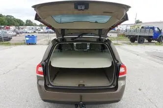 Volvo V70, 2.0, 120 kW, дизель, механическая, передний привод