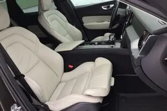 Volvo XC60, 2.0, 140 kW, diesel, automatic, four-wheel drive