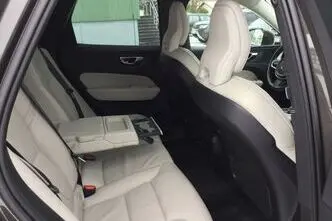 Volvo XC60, 2.0, 140 kW, diesel, automatic, four-wheel drive