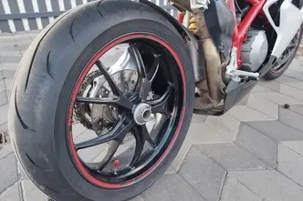 DUCATI 848, 0.8, 92 kW, bensiin, manuaal, tagavedu