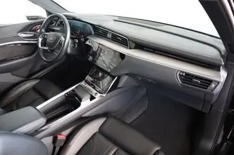Audi e-tron, 158 kW, electric, automatic, four-wheel drive
