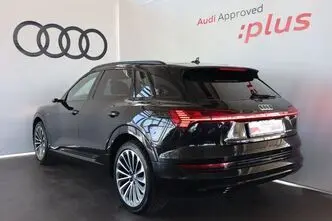 Audi e-tron, 158 kW, electric, automatic, four-wheel drive