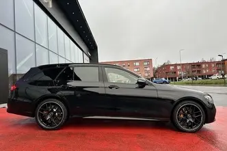 Mercedes-Benz E 300, 2.0, 143 kW, plug-in hybrid, automatic, four-wheel drive