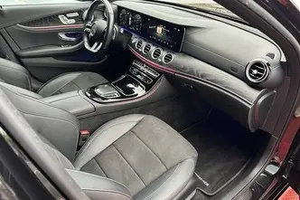 Mercedes-Benz E 300, 2.0, 143 kW, plug-in hybrid, automatic, four-wheel drive