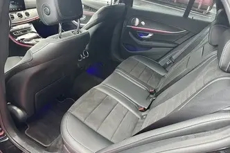 Mercedes-Benz E 300, 2.0, 143 kW, plug-in hybrid, automatic, four-wheel drive