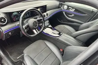 Mercedes-Benz E 300, 2.0, 143 kW, plug-in hybrid, automatic, four-wheel drive