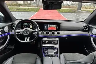 Mercedes-Benz E 300, 2.0, 143 kW, plug-in hybrid, automatic, four-wheel drive
