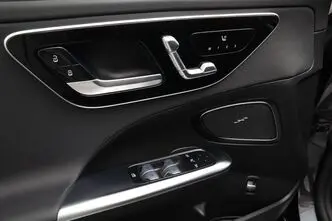 Mercedes-Benz C 300, 2.0, 145 kW, гибрид, автомат, полный привод