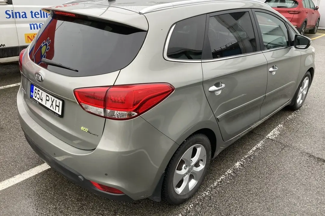Kia Carens, 1.7, 100 kW, diesel, manual, front-wheel drive