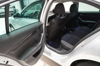 Škoda Octavia, 1.5, 110 kW, гибрид, автомат, передний привод