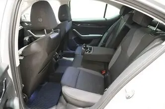 Škoda Octavia, 1.5, 110 kW, гибрид, автомат, передний привод