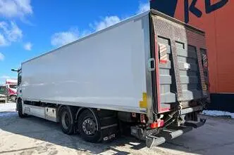 Mercedes-Benz Actros, 260 kW, дизель, автомат