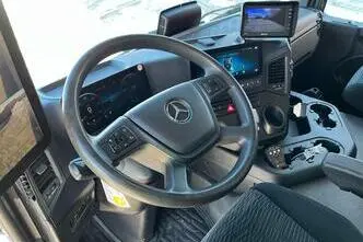 Mercedes-Benz Actros, 260 kW, дизель, автомат