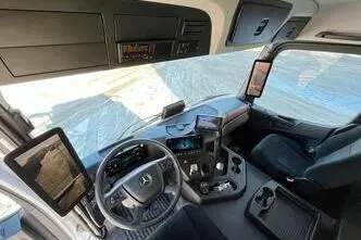Mercedes-Benz Actros, 260 kW, дизель, автомат