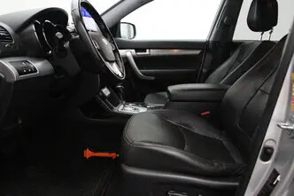 Kia Sorento, 2.4, 128 kW, бензин, автомат, передний привод