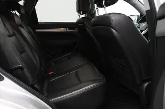 Kia Sorento, 2.4, 128 kW, бензин, автомат, передний привод