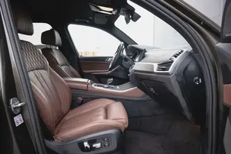 BMW X5, 3.0, 250 kW, petrol, automatic, four-wheel drive