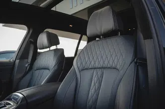 BMW X7, 3.0, 250 kW, hybrid, automatic, four-wheel drive