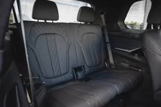 BMW X7, 3.0, 250 kW, hybrid, automatic, four-wheel drive