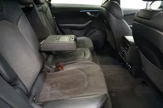 Audi Q8, 3.0, 210 kW, гибрид, автомат, полный привод