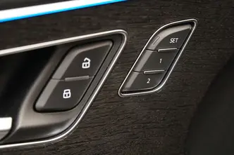Audi Q8, 3.0, 210 kW, гибрид, автомат, полный привод