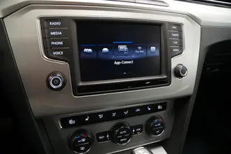 Volkswagen Passat, 2.0, 110 kW, diesel, automatic, front-wheel drive