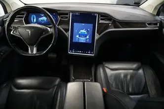 Tesla Model X, 158 kW, elekter, automaat, nelikvedu