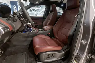Jaguar E-Pace, 2.0, 183 kW, hübriid, automaat, nelikvedu