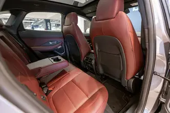 Jaguar E-Pace, 2.0, 183 kW, hübriid, automaat, nelikvedu