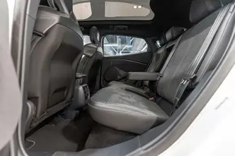 Ford Mustang Mach-E, 200 kW, electric, automatic, four-wheel drive