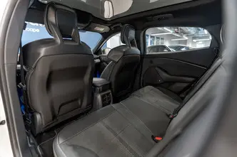 Ford Mustang Mach-E, 200 kW, electric, automatic, four-wheel drive