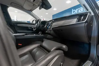 Volvo V90 Cross Country, 2.0, 184 kW, гибрид, автомат, полный привод