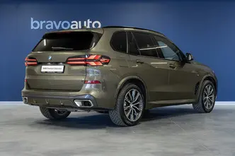 BMW X5, 3.0, 210 kW, гибрид, автомат, полный привод