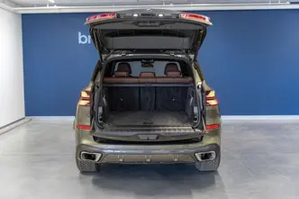 BMW X5, 3.0, 210 kW, гибрид, автомат, полный привод