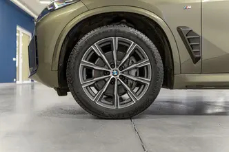 BMW X5, 3.0, 210 kW, гибрид, автомат, полный привод