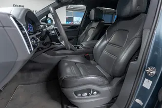 Porsche Cayenne, 2.9, 324 kW, petrol, automatic, four-wheel drive