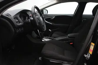 Volvo V40, 1.6, 84 kW, diesel, manual, front-wheel drive