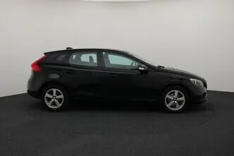 Volvo V40, 1.6, 84 kW, diesel, manual, front-wheel drive