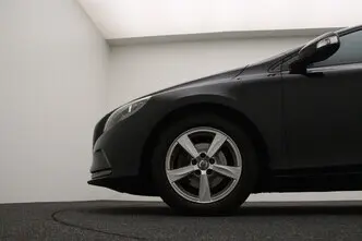 Volvo V40, 1.6, 84 kW, diesel, manual, front-wheel drive