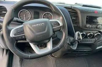 Iveco Daily, 3.0, 132 kW, дизель, автомат, задний привод