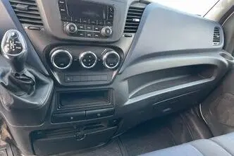 Iveco Daily, 3.0, 132 kW, дизель, автомат, задний привод