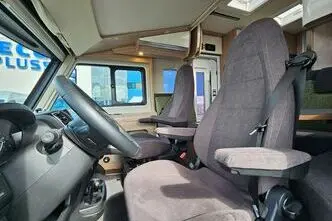 Laika ECOVIP, 2.3, 103 kW, diesel, manual, front-wheel drive
