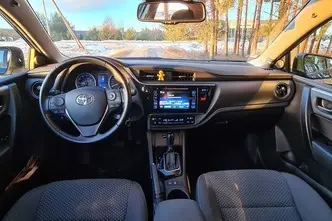 Toyota Corolla, 1.6, 97 kW, бензин, автомат, передний привод