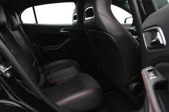 Mercedes-Benz GLA 180, 1.6, 90 kW, petrol, automatic, front-wheel drive